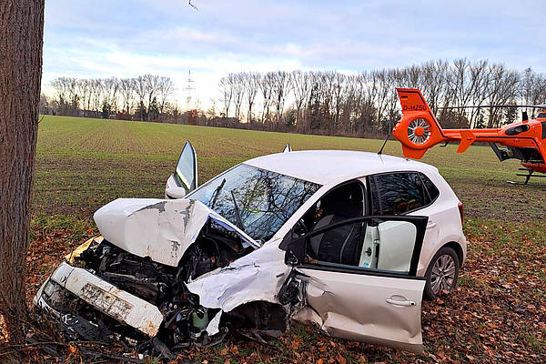 Mehrere Verletzte bei Unfall auf Landstraße