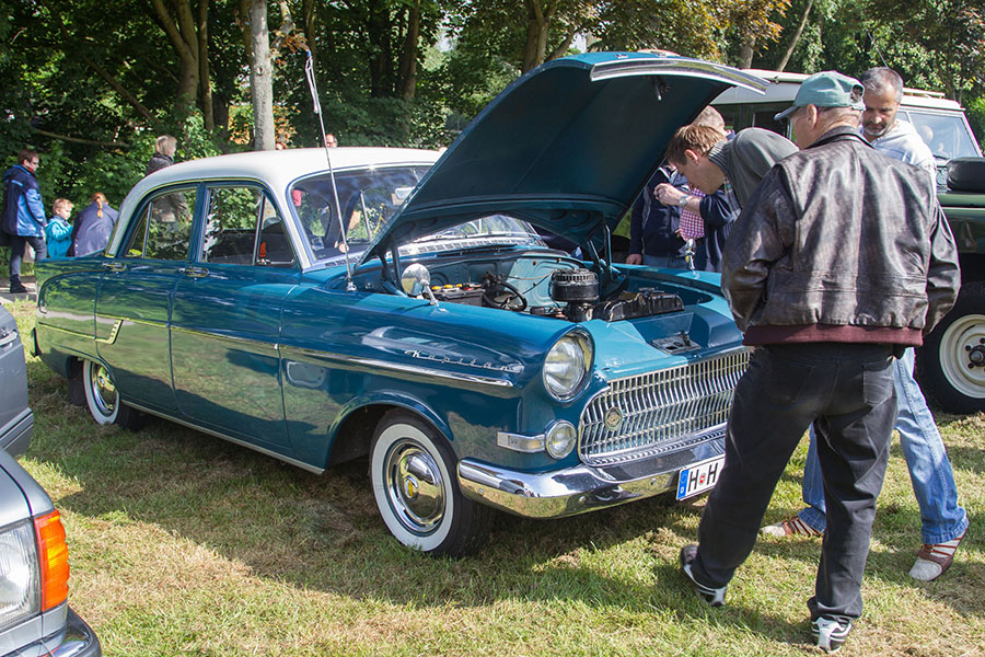 AltkreisBlitz: 7. Oldtimer-Treffen beim 228. Burgdorfer Pferde- und