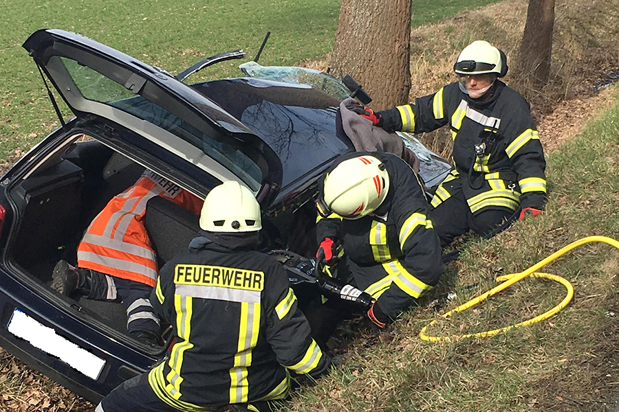 AltkreisBlitz Einsatzkräfte der Sehnder Feuerwehr retten